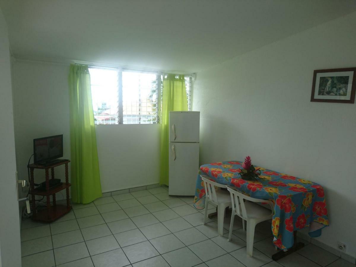 Bungalow Proche Plage Le Gosier  Extérieur photo